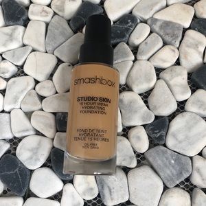 SMASHBOX SKIN 15 HOUR WEAR HYDRATING FOUNDATION